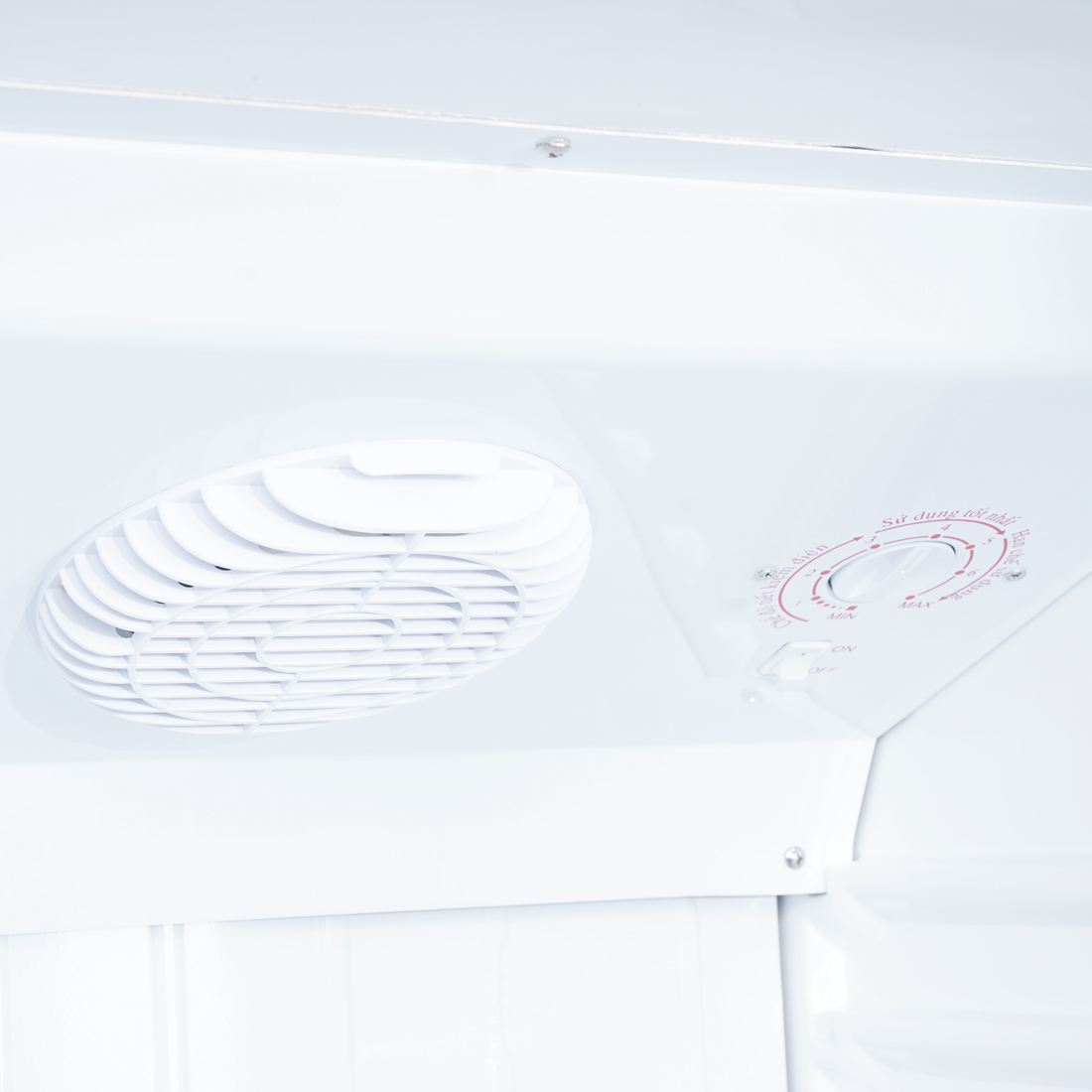 TỦ MÁT SANAKY VH218K3L INVERTER 170 Lít 2